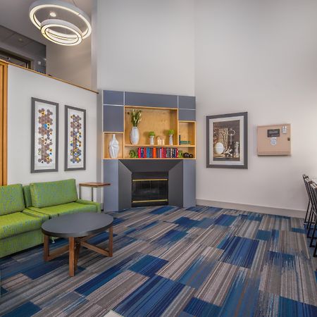 Holiday Inn Express Phoenix-Airport/University Drive By Ihg Екстер'єр фото