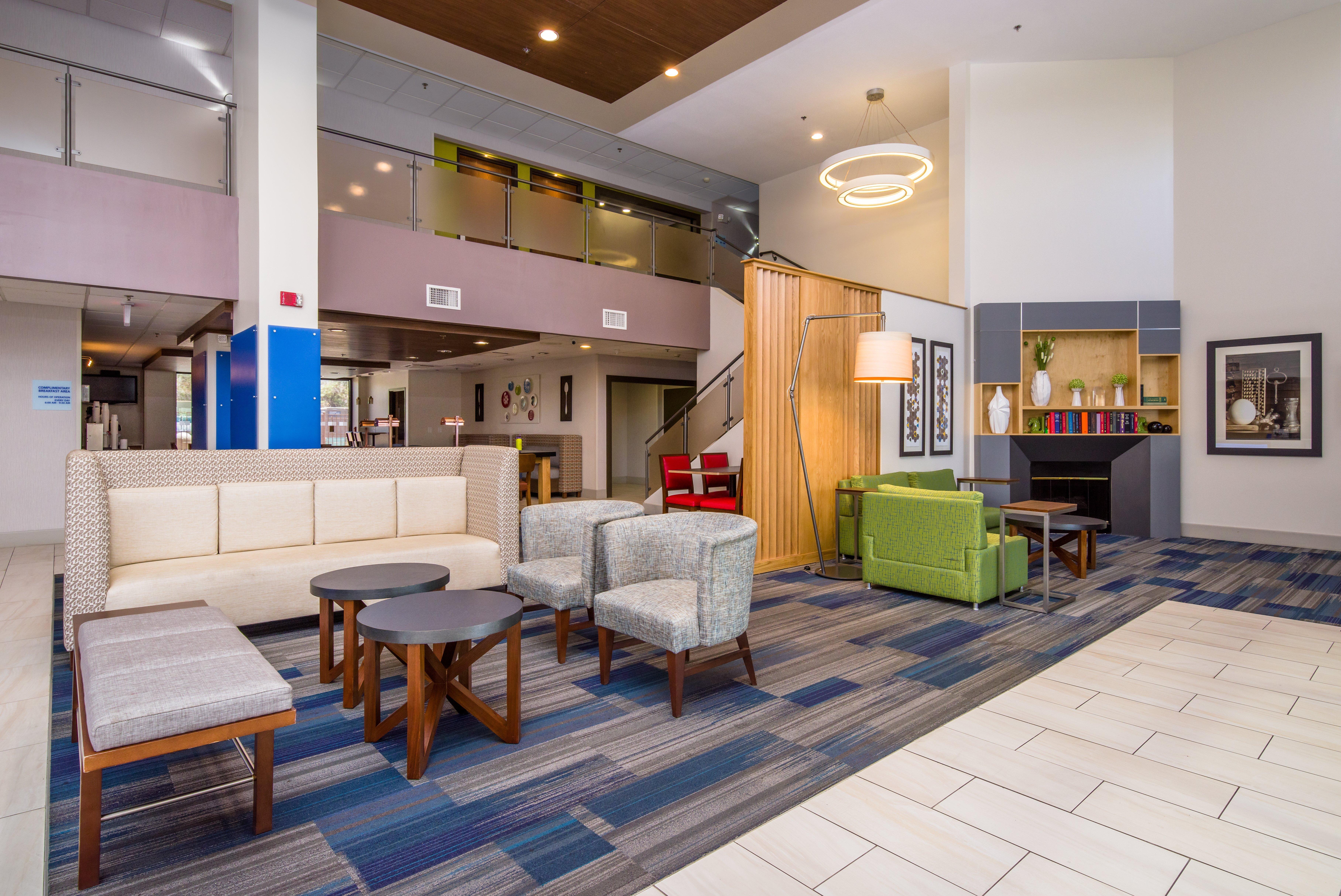 Holiday Inn Express Phoenix-Airport/University Drive By Ihg Екстер'єр фото