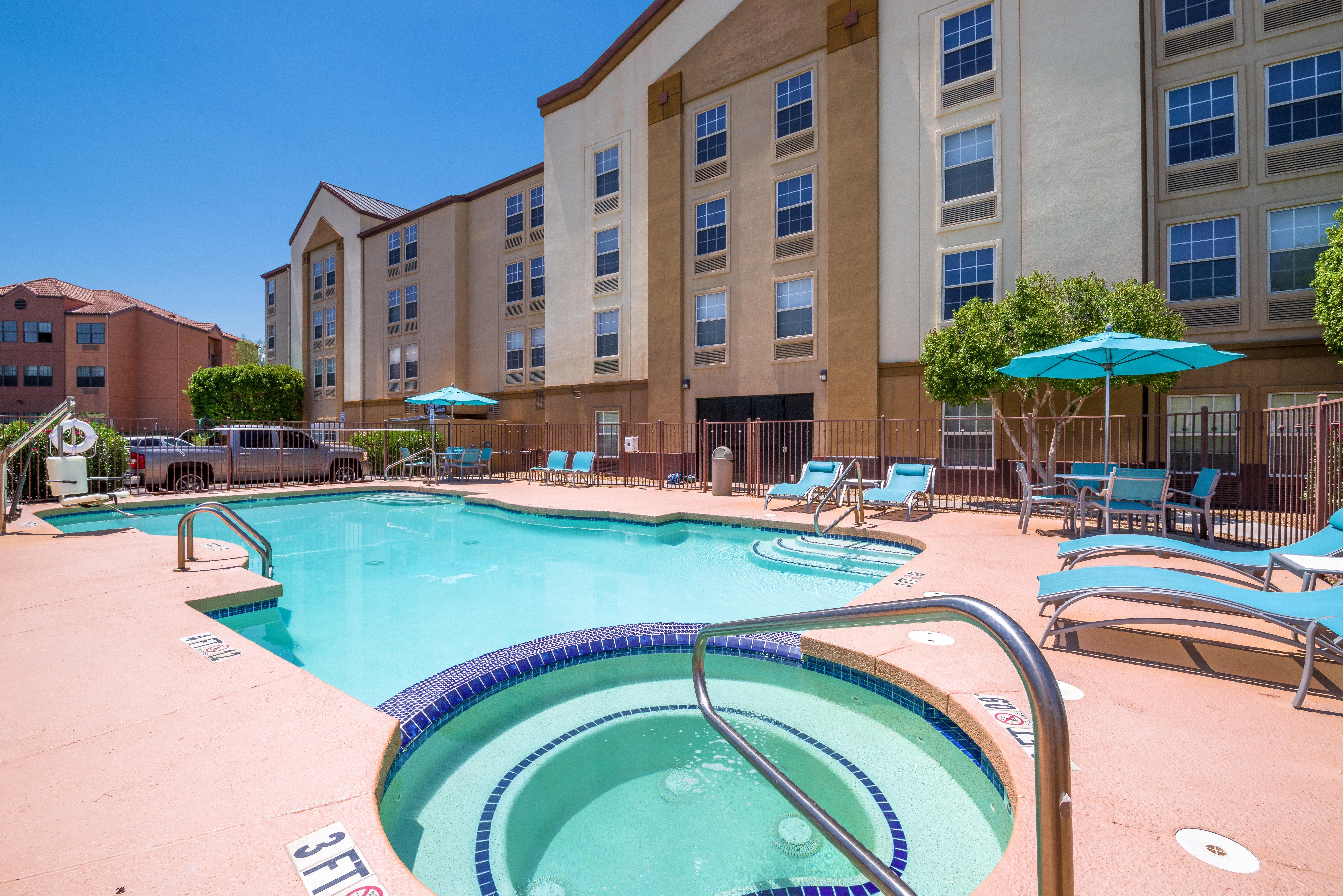 Holiday Inn Express Phoenix-Airport/University Drive By Ihg Екстер'єр фото